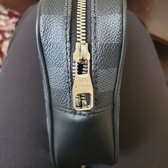 LOUIS Vuitton Men's clutch bag - Picture 4 of 5